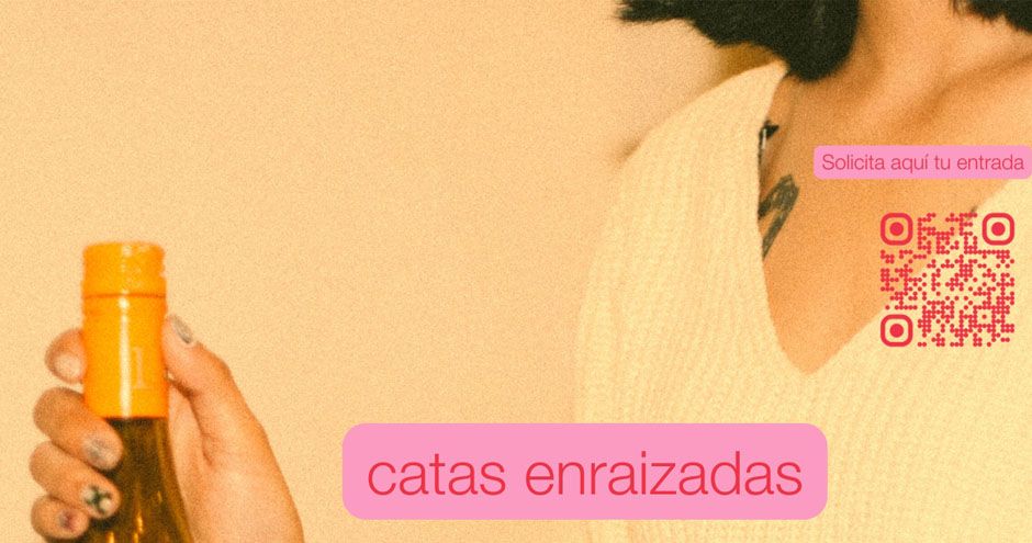Persona sujetando una botella de vino, título del evento y QR para comprar entradas