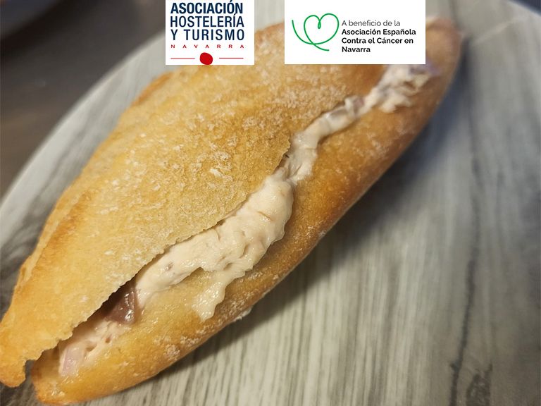 Fotografía de la Barra del Bar Caravinagre de Pamplona